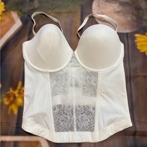 Elegant White Lace Bustier size 38 D